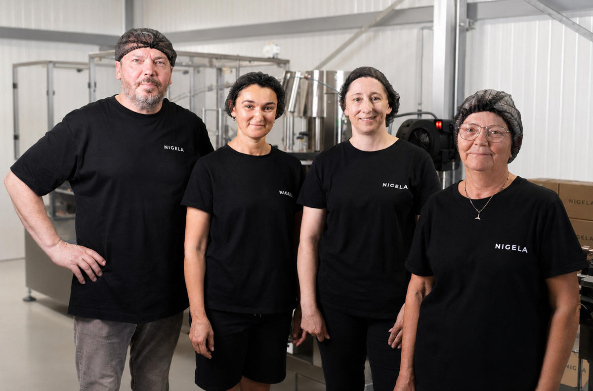 Nigela-Team in der Manufaktur